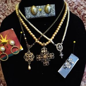 Lot of Jewelry